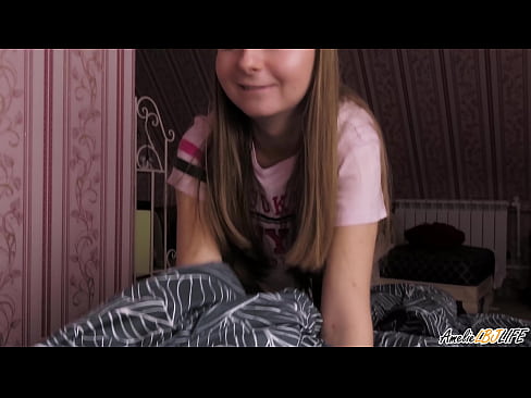 ❤️ Blondie waxay si qoto dheer u nuugtaa BFF's waxayna ku dhufanaysaa afkeeda %so.tube-sexer.ru ❌