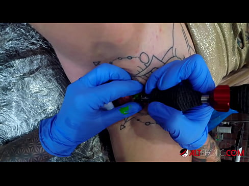 ❤️ Sully Savage oo aad u tattooed ayaa Kintirkeeda ku sawirtay tattoo %so.tube-sexer.ru ❌